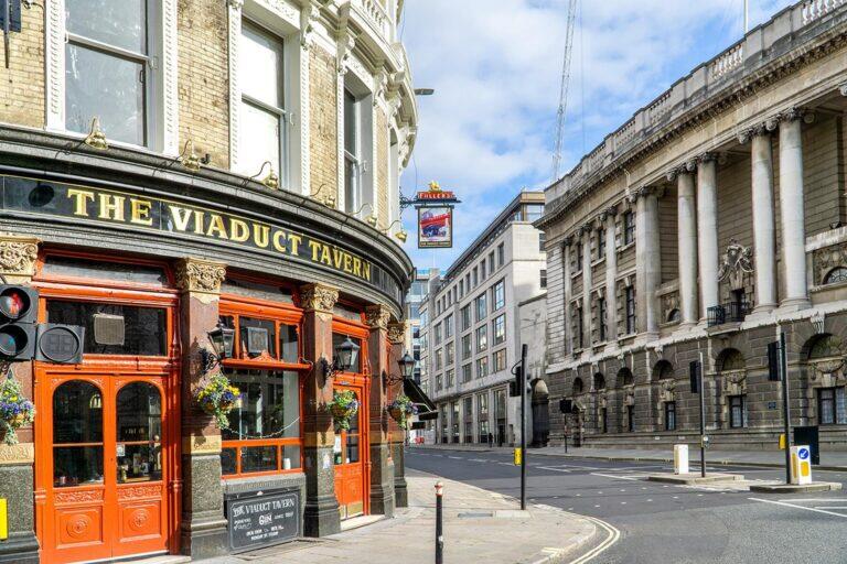 <a href='https://www.fodors.com/world/europe/england/london/experiences/news/photos/londons-best-oldest-pubs#'>From &quot;Drink Thy Fill at 12 of London’s Oldest Pubs: The Viaduct Tavern&quot;</a>