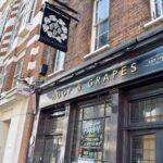 <a href='https://www.fodors.com/world/europe/england/london/experiences/news/photos/londons-best-oldest-pubs#'>From &quot;Drink Thy Fill at 12 of London’s Oldest Pubs: Hoop & Grapes&quot;</a>