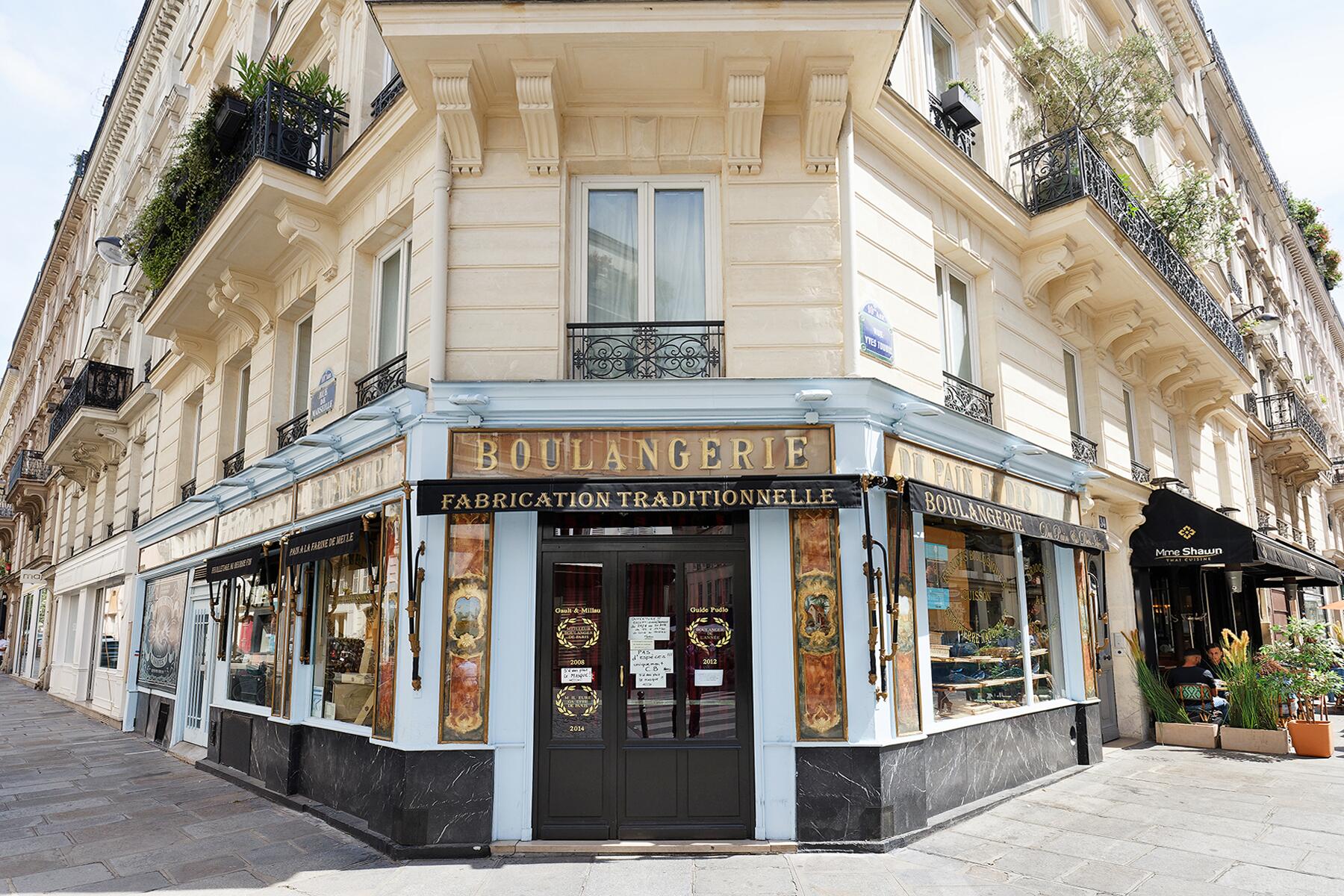 <a href='https://www.fodors.com/world/europe/france/paris/experiences/news/photos/the-best-bakeries-and-boulangeries-in-paris#'>From &quot;The 13 Best Bakeries and Boulangeries in Paris: Du Pain et Des Idées&quot;</a>