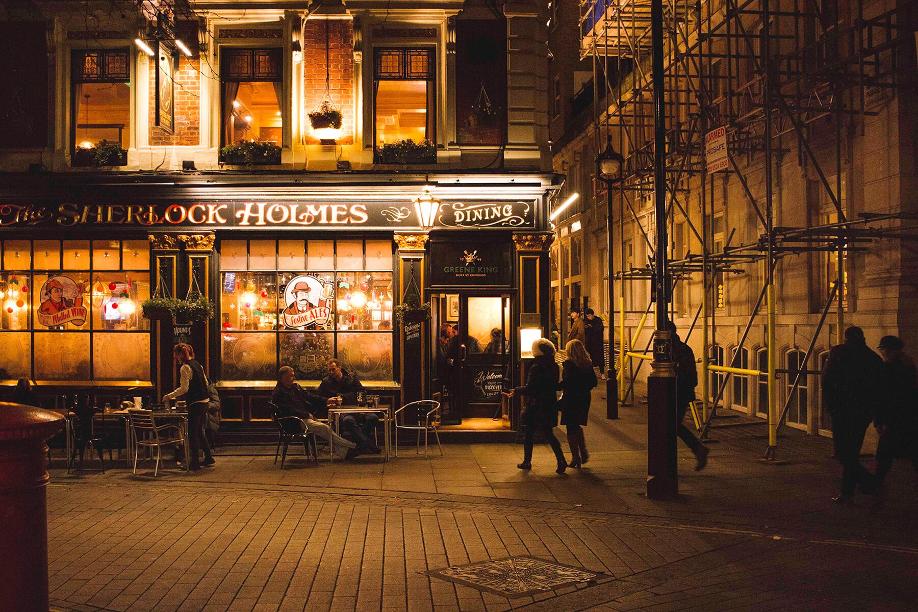 <a href='https://www.fodors.com/world/europe/england/london/experiences/news/photos/londons-best-oldest-pubs#'>From &quot;Drink Thy Fill at 12 of London’s Oldest Pubs&quot;</a>