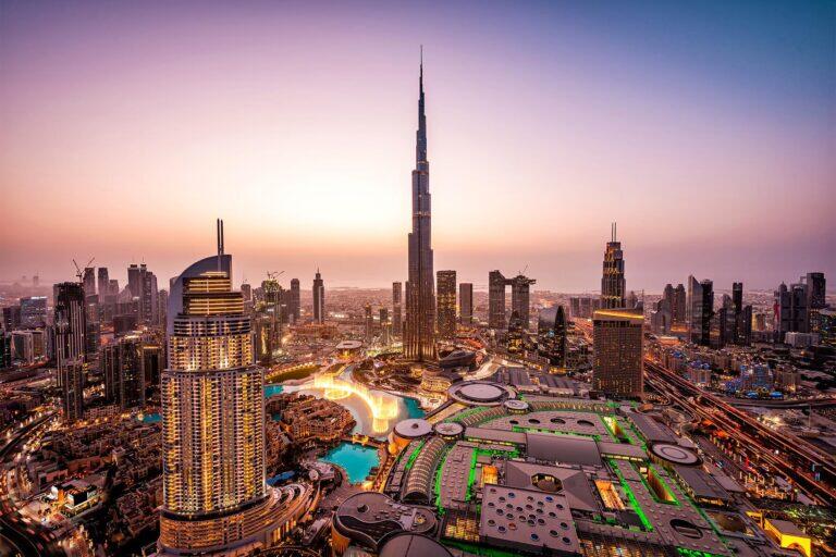 <a href=https://www.fodors.com/world/africa-and-middle-east/united-arab-emirates/dubai/gallery/'https://www.fodors.com/world/africa-and-middle-east/united-arab-emirates/dubai/experiences/news/photos/how-to-spend-a-long-layover-in-dubai#'>From "Stuck in Dubai? Here’s How to Spend a Long Layover in the ‘City of Gold’"</a>