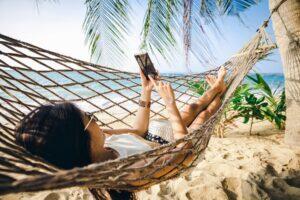 14 Travel Apps Savvy Travelers Need to Download Right Now