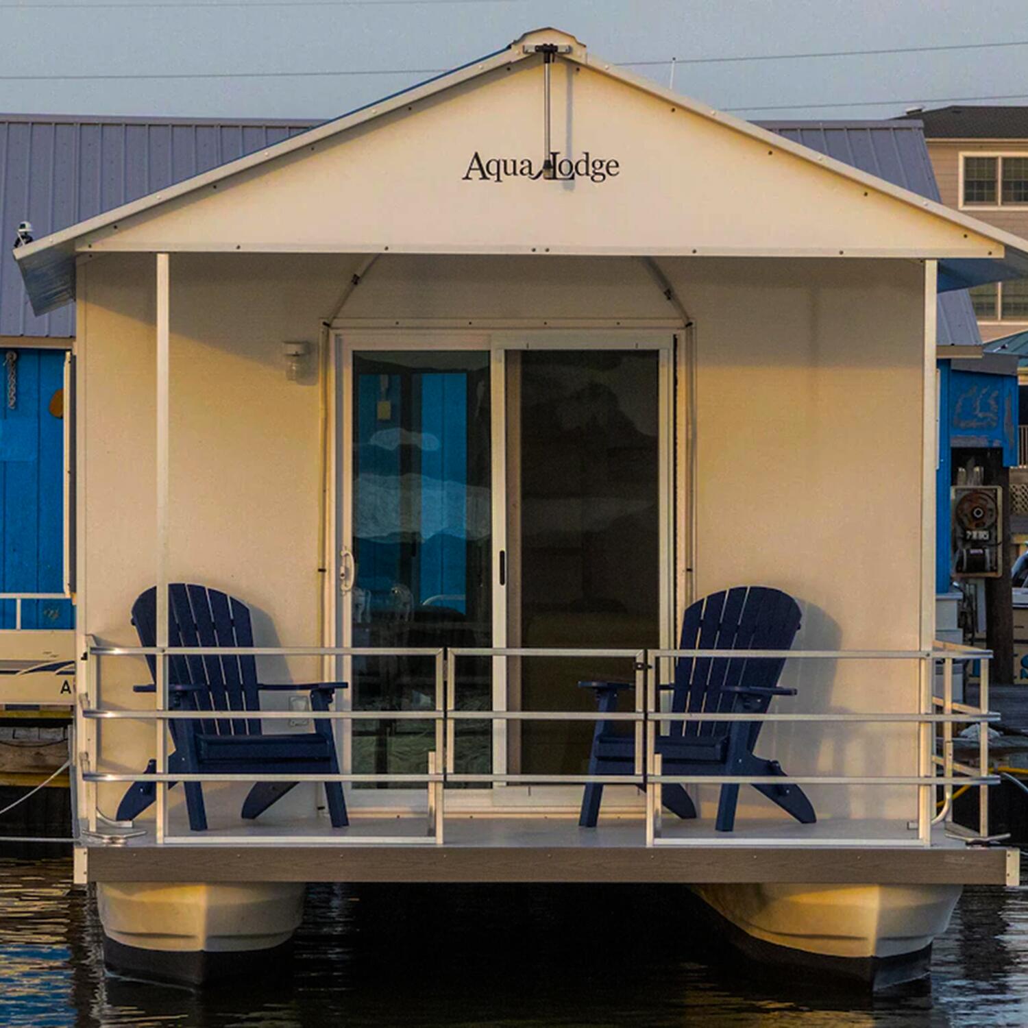 Best Houseboats and Floating Homes to Rent