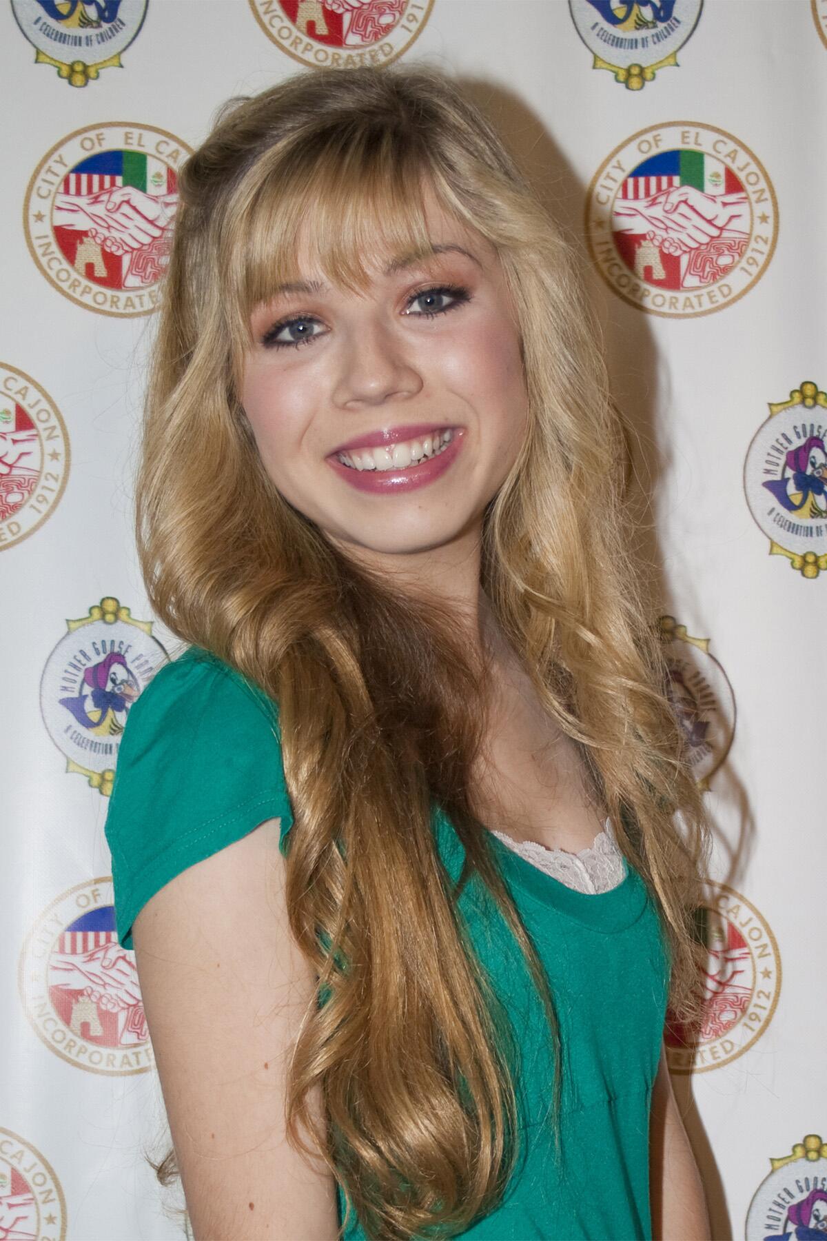 Jennette McCurdy of iCarly Fame Details Abuse in Hollywood Memoir 