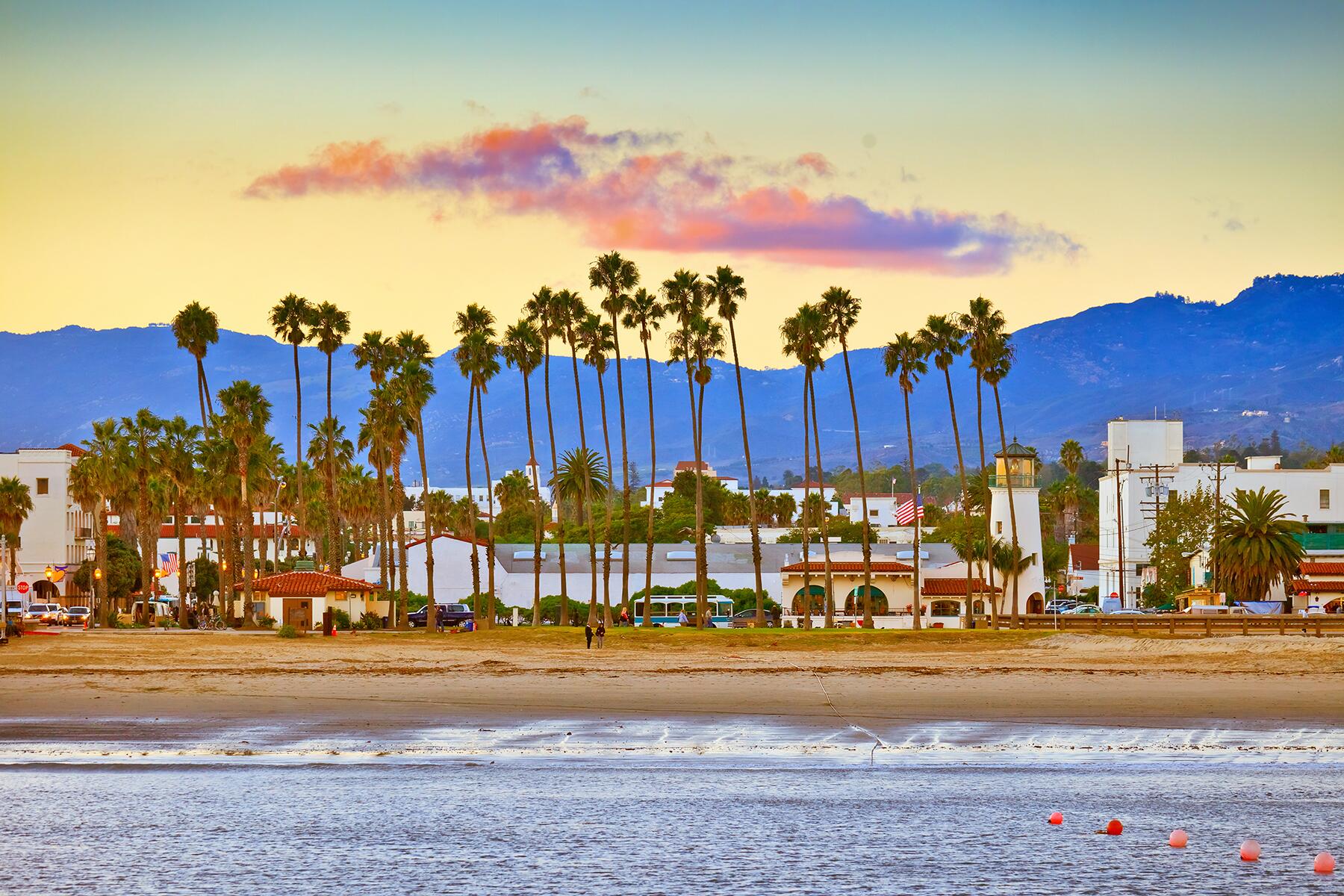 <a href='https://www.fodors.com/world/north-america/usa/california/experiences/news/photos/the-best-fall-day-trips-to-take-from-los-angeles#'>From &quot;12 Easy Fall Day Trips to Take From Los Angeles: Santa Barbara&quot;</a>
