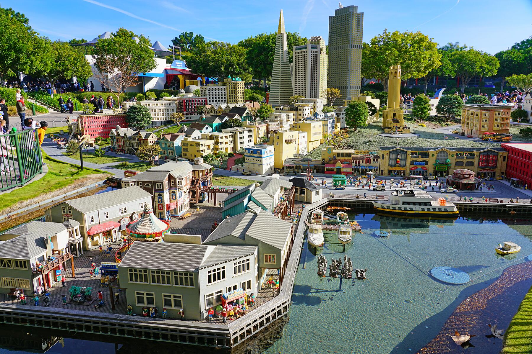 <a href='https://www.fodors.com/world/north-america/usa/california/experiences/news/photos/the-best-fall-day-trips-to-take-from-los-angeles#'>From &quot;12 Easy Fall Day Trips to Take From Los Angeles: Legoland&quot;</a>