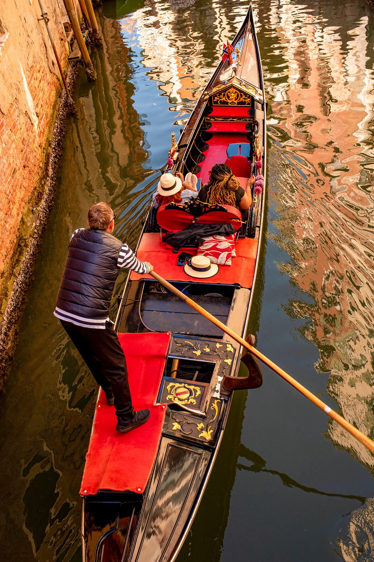 <a href='https://www.fodors.com/world/europe/italy/venice/experiences/news/photos/should-you-take-a-gondola-ride-in-venice#'>From &quot;Is a Venetian Gondola Ride a Giant Waste of Money?: An Iconic Experience&quot;</a>