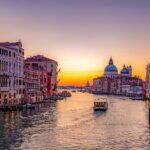 <a href='https://www.fodors.com/world/europe/italy/venice/experiences/news/photos/should-you-take-a-gondola-ride-in-venice#'>From &quot;Is a Venetian Gondola Ride a Giant Waste of Money?&quot;</a>