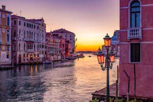 Is a Venetian Gondola Ride a Giant Waste of Money?