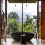 Kwitonda-Lodge-Bathroom