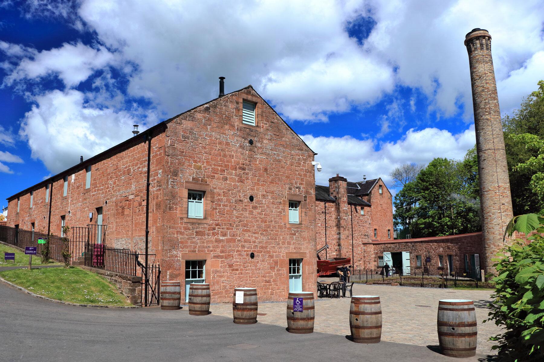 10 Distilleries Where You Can Buy An Entire Cask Of Whisky