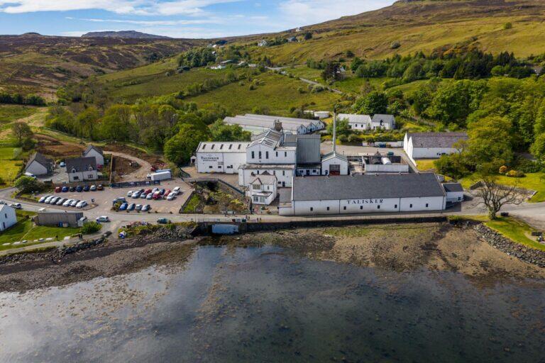 <a href='https://www.fodors.com/world/europe/scotland/experiences/news/photos/all-the-must-see-stops-in-scotland-for-whiskey-lovers#'>From &quot;The Ultimate Whisky Lovers Guide to Visiting Scotland: Isle of Skye&quot;</a>