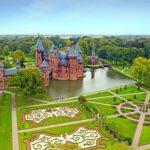 <a href='https://www.fodors.com/world/europe/netherlands/experiences/news/photos/10-places-to-go-in-the-netherlands-outside-of-amsterdam#'>From &quot;13 Places to Visit in the Netherlands Outside Amsterdam: De Haar Castle&quot;</a>