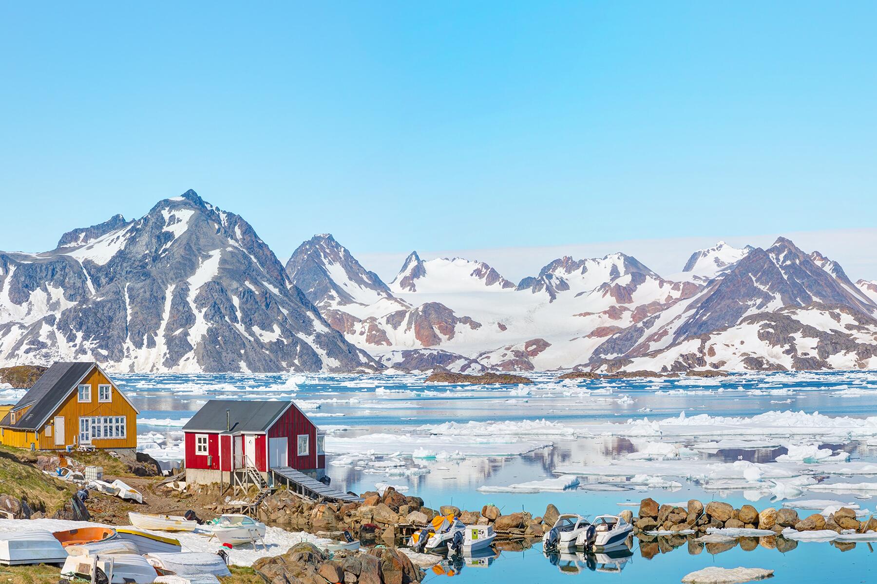 4 Best Ways to Get to Greenland
