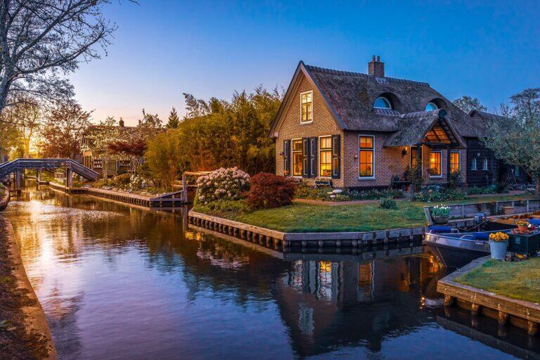 <a href='https://www.fodors.com/world/europe/netherlands/experiences/news/photos/10-places-to-go-in-the-netherlands-outside-of-amsterdam#'>From &quot;13 Places to Visit in the Netherlands Outside Amsterdam: Giethoorn&quot;</a>