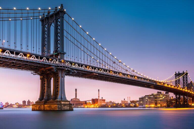 <a href='https://www.fodors.com/world/north-america/usa/new-york/new-york-city/experiences/news/photos/pedestrian-bridges-with-the-best-views-of-new-york-city#'>From &quot;11 Pedestrian Bridges That Will Give You the Best Views of New York: Manhattan Bridge&quot;</a>
