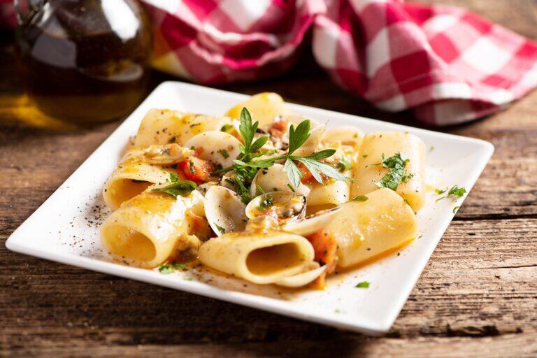 <a href='https://www.fodors.com/world/europe/italy/experiences/news/photos/the-many-different-pasta-shapes-of-italy#'>From &quot;Do You Know Your Pasta Shapes?: Paccheri&quot;</a>