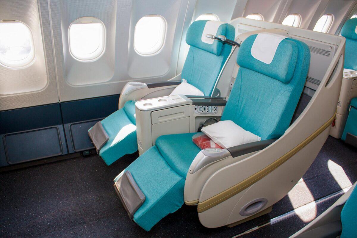 Is First Class Acessible Enough for Fat and Plus Size Travelers?