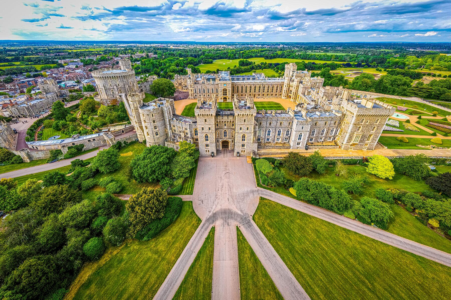 <a href='https://www.fodors.com/world/europe/england/experiences/news/photos/15-of-the-most-picturesque-small-towns-in-england#'>From &quot;The 21 Best Small Towns in England: Windsor&quot;</a>