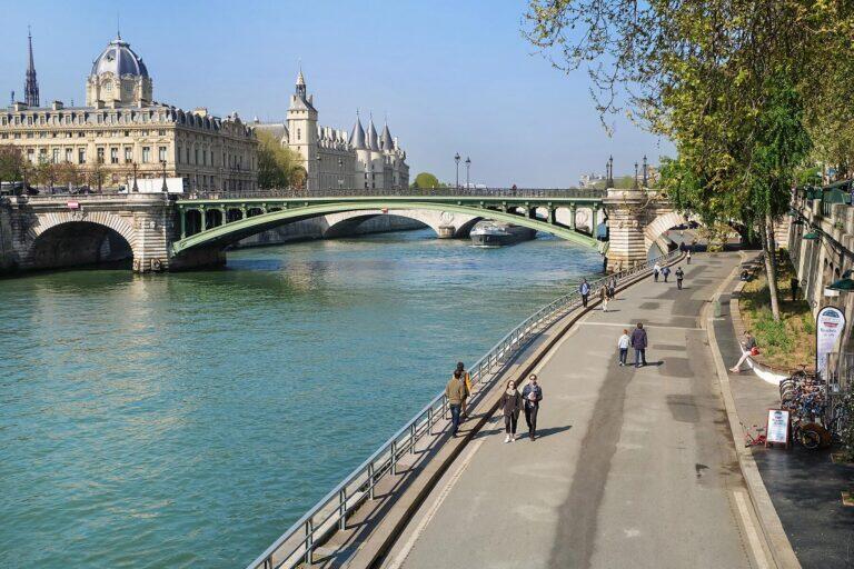 <a href='https://www.fodors.com/world/europe/france/paris/experiences/news/photos/best-walks-in-paris#'>From &quot;9 Best Walks to Take You Through Paris: Berges de Seine&quot;</a>