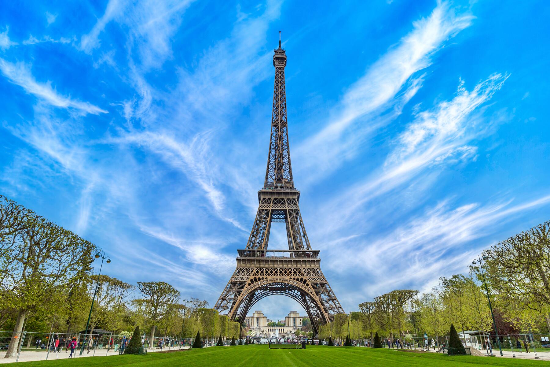 <a href='https://www.fodors.com/world/europe/france/paris/experiences/news/photos/10-best-views-in-paris#'>From &quot;Where to Find the Best Views in Paris: Eiffel Tower&quot;</a>