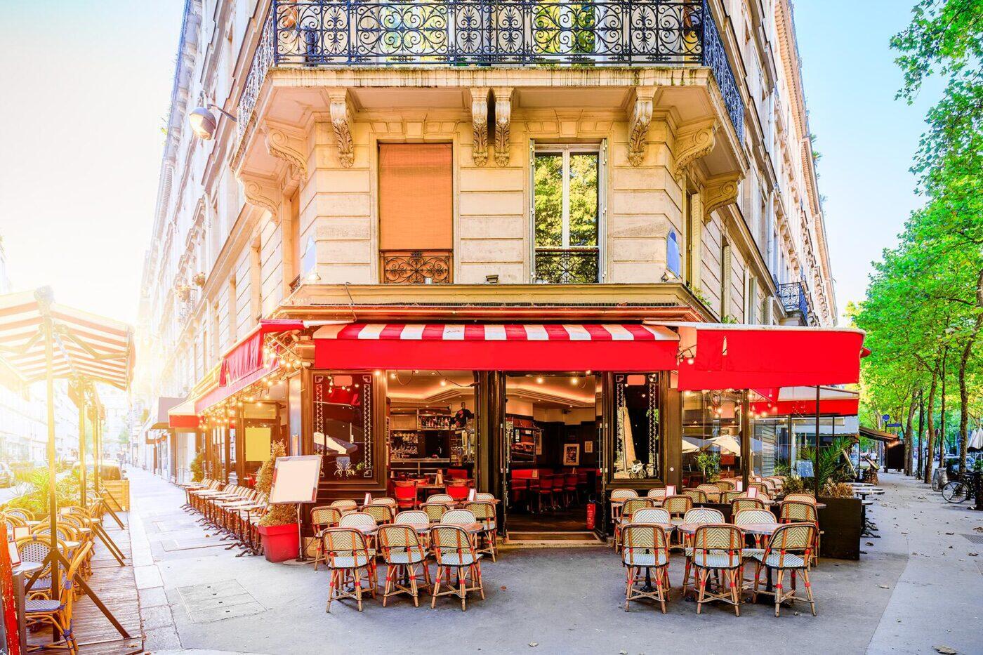 A Guide to Ernest Hemingway's Favorite Parisian Bars, Restaurants, and More