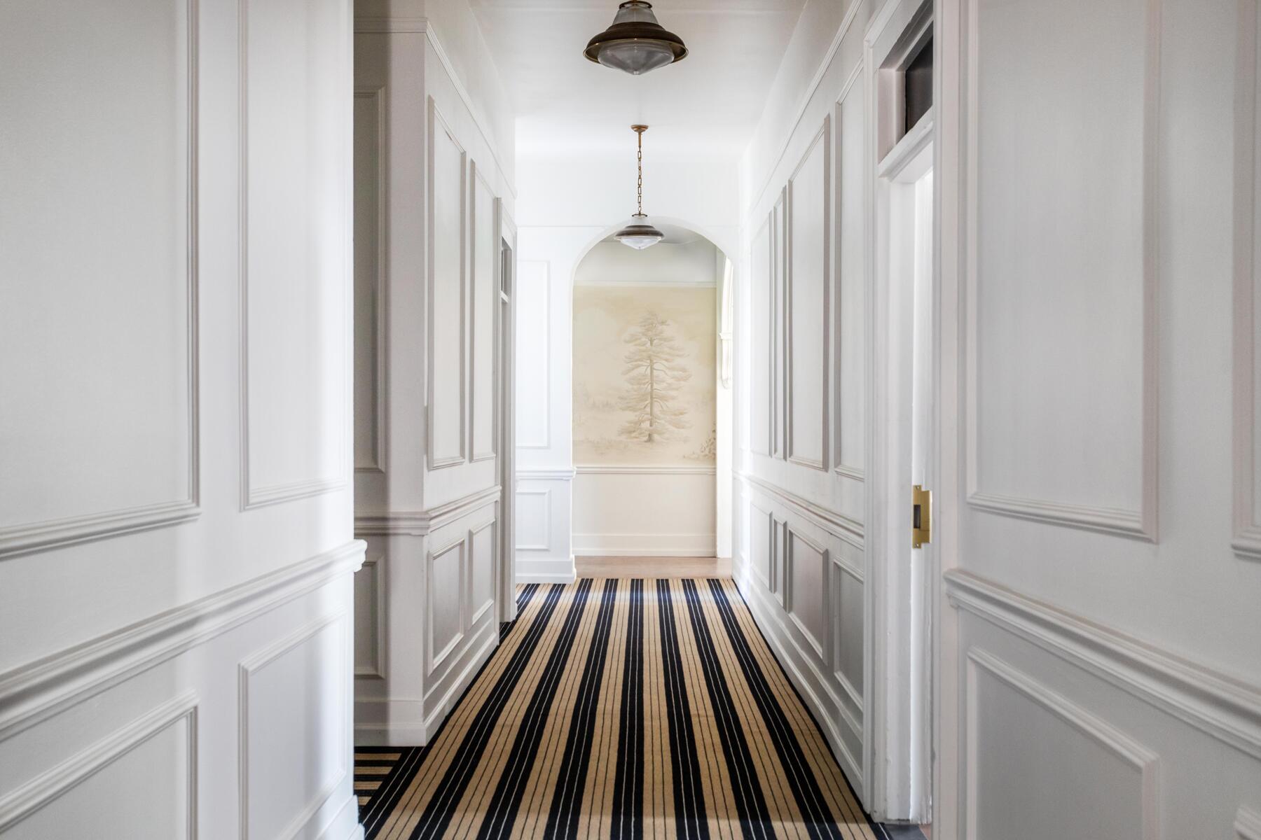 Fodors-Finest_North-America_Holbrooke-Hotel_03