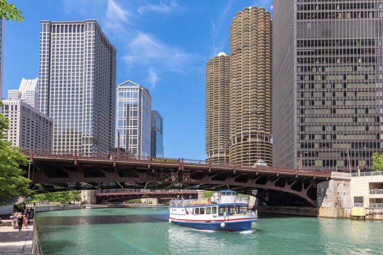 <a href='https://www.fodors.com/world/north-america/usa/illinois/chicago/experiences/news/photos/how-to-see-chicagos-best-architecture#'>From &quot;13 Ways to See Chicago's Best Architecture&quot;</a>