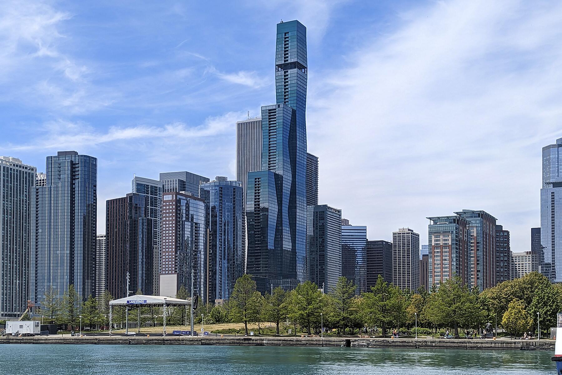 <a href='https://www.fodors.com/world/north-america/usa/illinois/chicago/experiences/news/photos/how-to-see-chicagos-best-architecture#'>From &quot;13 Ways to See Chicago's Best Architecture: The St. Regis Chicago&quot;</a>