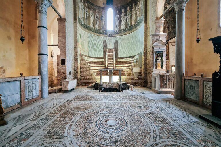 <a href='https://www.fodors.com/world/europe/italy/venice/experiences/news/photos/best-things-to-do-on-venices-other-islands#'>From &quot;The 15 Best Things to Do on Venice’s Other Islands: See the Oldest Mosaics in the Lagoon on Torcello&quot;</a>