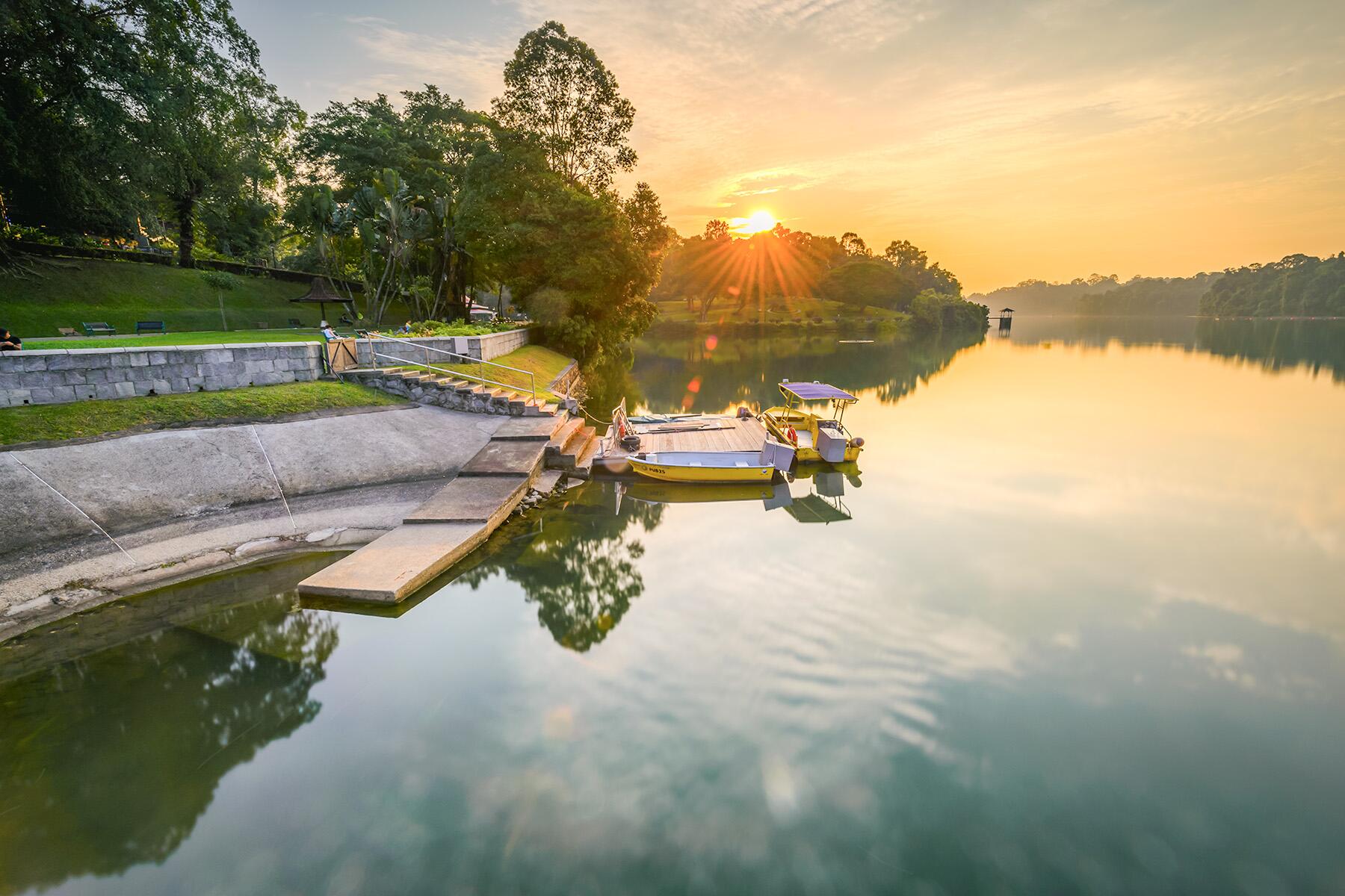 <a href='https://www.fodors.com/world/asia/singapore/experiences/news/photos/the-best-outdoor-spaces-to-enjoy-while-in-singapore#'>From &quot;The 10 Best Outdoor Spaces in Singapore: McRitchie Reservoir&quot;</a>