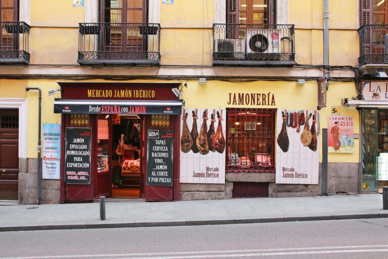 <a href='https://www.fodors.com/world/europe/spain/madrid/experiences/news/photos/best-tapas-restaurants-in-madrid#'>From &quot;The 15 Best Tapas Restaurants in Madrid&quot;</a>