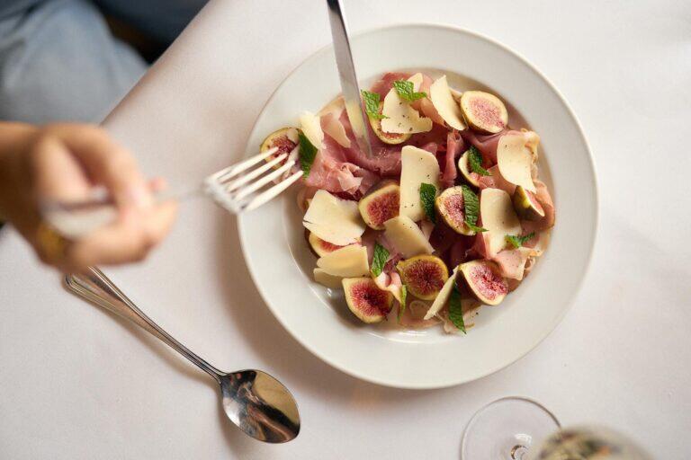 <a href='https://www.fodors.com/world/north-america/usa/south-carolina/charleston/experiences/news/photos/best-restaurants-in-charleston-south-carolina#'>From "The 15 Best Restaurants in Charleston: FIG"</a>