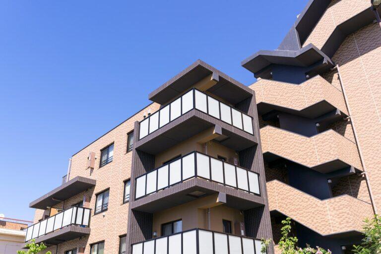 <a href='https://www.fodors.com/world/asia/japan/tokyo/experiences/news/photos/heres-how-to-save-money-when-you-visit-tokyo#'>From "Tokyo Is Expensive! So, Here Are 10 Ways to Save Money When You Visit: For Longer Stays, Use a Japanese Apartment Rental Agency"</a>