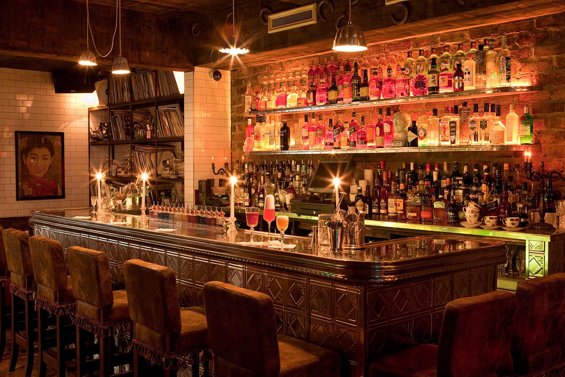 <a href='https://www.fodors.com/world/europe/ireland/dublin/experiences/news/photos/where-to-find-the-best-pubs-in-dublin#'>From &quot;The Best Pubs in Dublin, According to Locals: Vintage Cocktail Club&quot;</a>