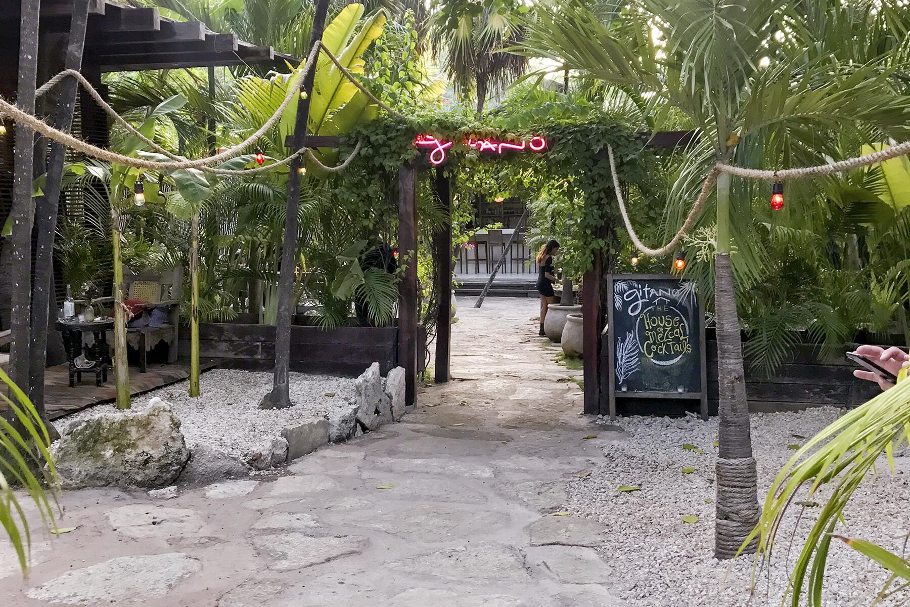Best Bars and in Riviera Maya