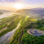 <a href='https://www.fodors.com/world/north-america/usa/oregon/portland/experiences/news/photos/best-hikes-and-walks-in-portland-oregon#'>From "The 10 Best Hikes and Walks in Portland"</a>