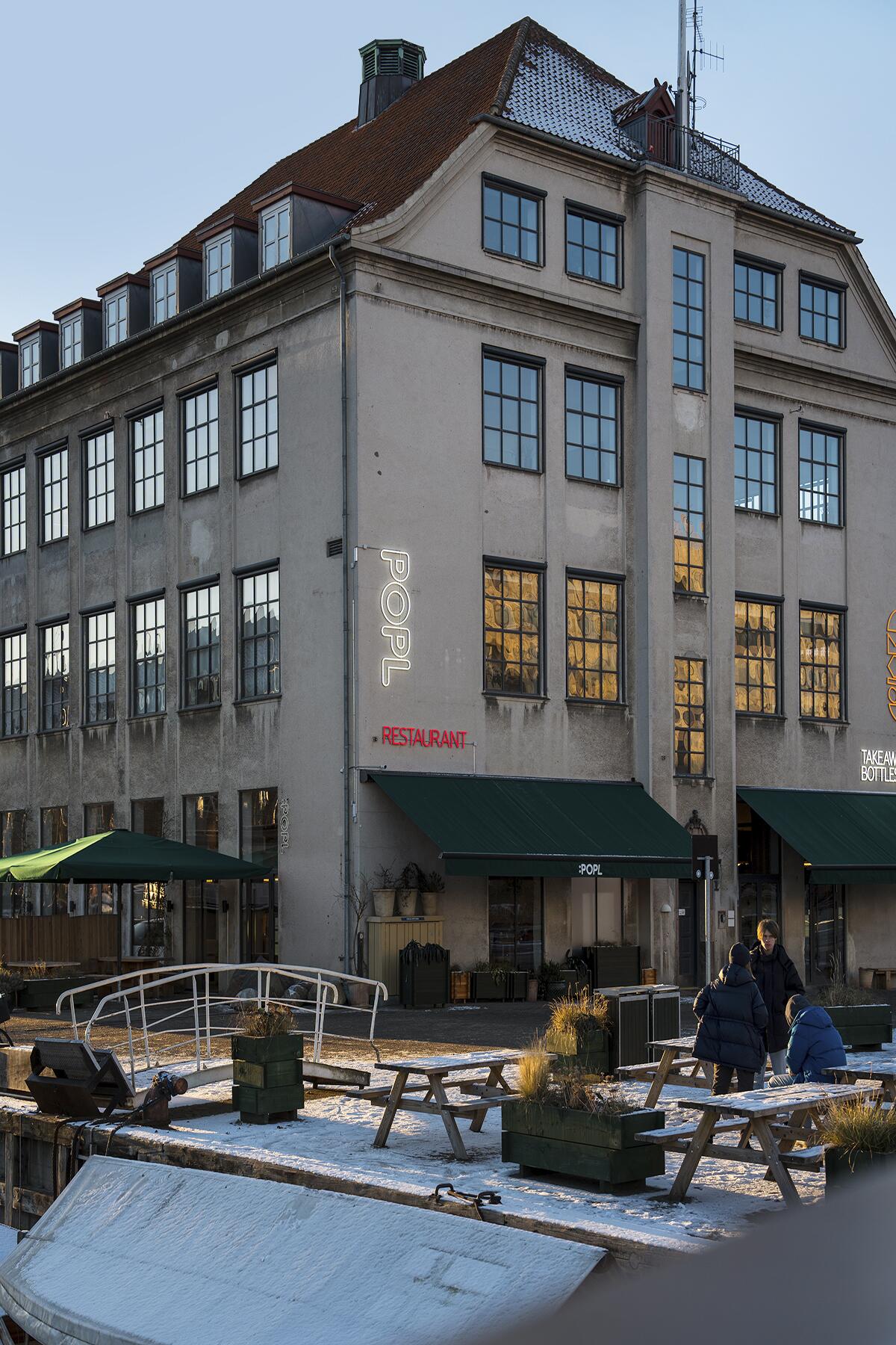 <a href='https://www.fodors.com/world/europe/denmark/copenhagen/experiences/news/photos/best-restaurants-in-copenhagen-denmark#'>From "The Top 10 Must-Try Restaurants in Copenhagen: Popl Burger"</a>