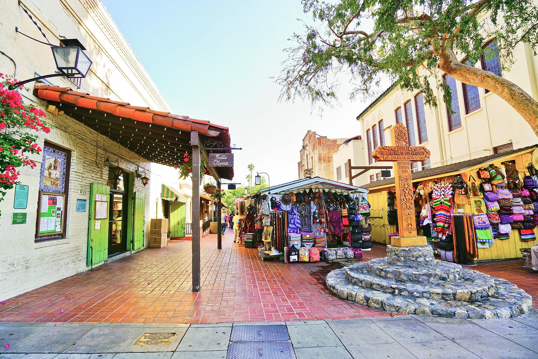 <a href='https://www.fodors.com/world/north-america/usa/california/experiences/news/photos/top-socal-taco-stops-from-taquerias-to-taco-stands#'>From "Your Guide to Southern California’s Best Tacos: Juanita’s Cafe "</a>