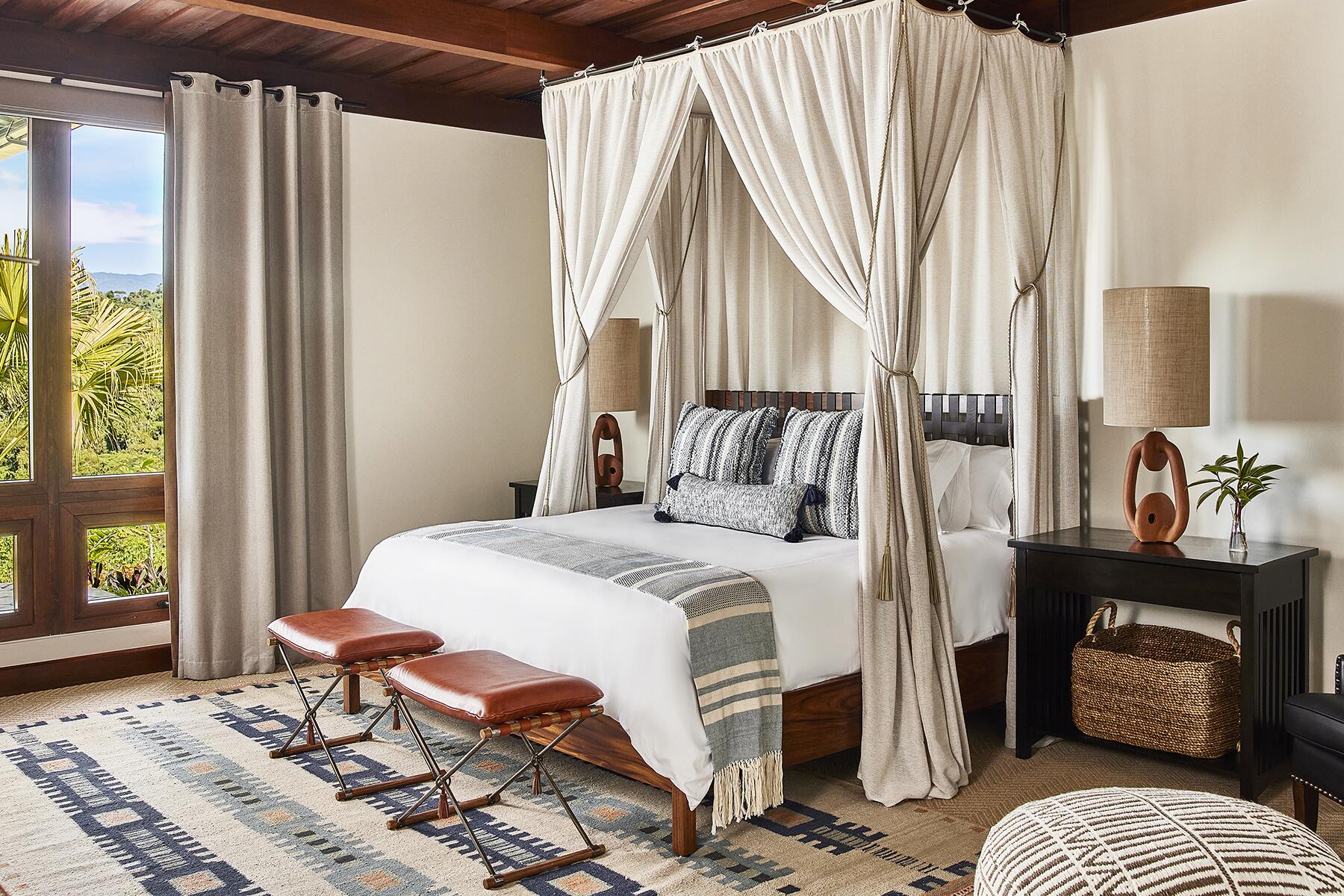 PR_Hacienda AltaGracia, Auberge Resorts Collection_Casa-Grande-Con-Piscina