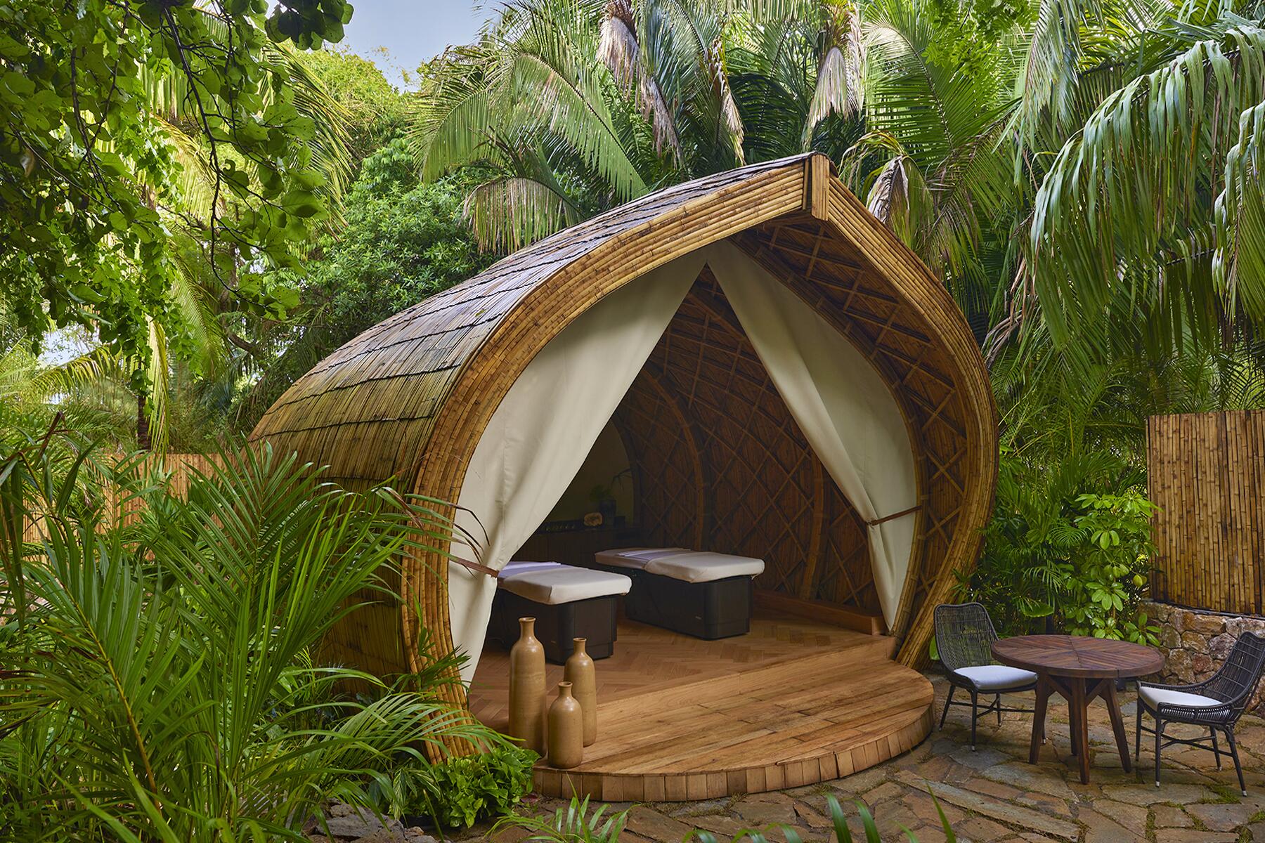 PR_Naviva, A Four Seasons Resort_Spa Pod