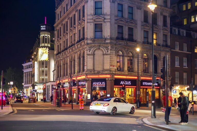 <a href='https://www.fodors.com/world/europe/england/london/experiences/news/photos/londons-tourist-traps-that-you-should-consider-skipping#'>From "These 12 TikTok-Famous London Experiences Are Totally Worth Missing: Angus Steakhouse"</a>