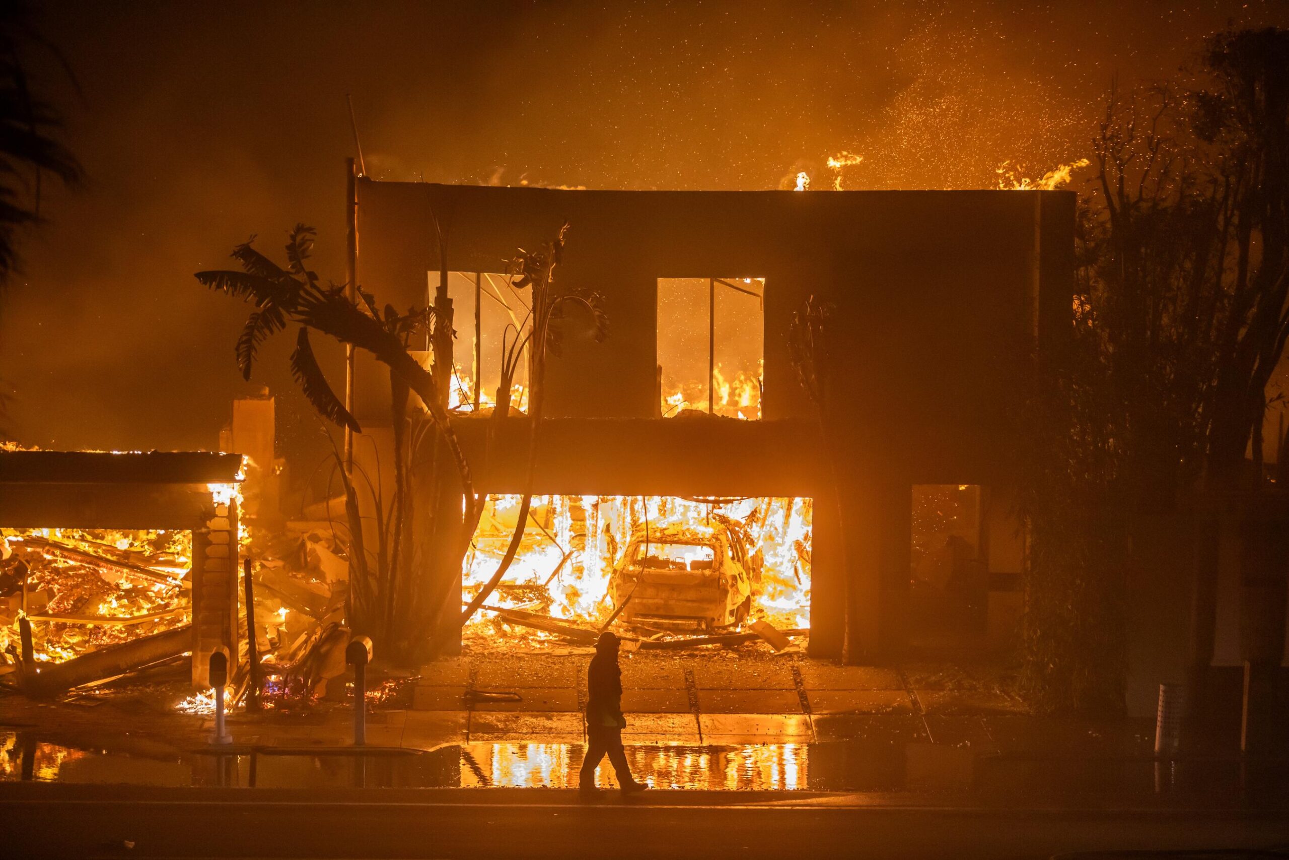 Blasted for Response to Los Angeles Fires, Airbnb Agrees to Refunds