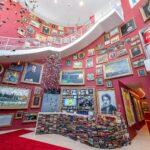 <a href='https://www.fodors.com/world/north-america/usa/california/los-angeles/experiences/news/photos/los-angeles-celebrity-attractions-that-are-actually-worth-visiting#'>From "15 Celebrity Attractions in L.A. That Don't Suck: Mr. Brainwash Art Museum"</a>