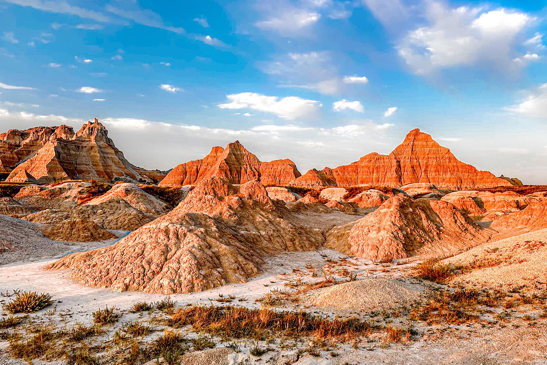 South Dakota in 6 Days: Badlands, Black Hills & Mount Rushmore Guide