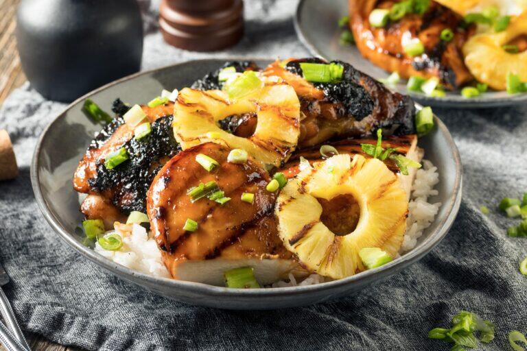 <a href='https://www.fodors.com/world/north-america/usa/hawaii/experiences/news/photos/important-things-to-know-before-traveling-to-hawaii#'>From "11 Things to Know Before Traveling to Hawaii: Hawaiian Cuisine and Eating Culture"</a>