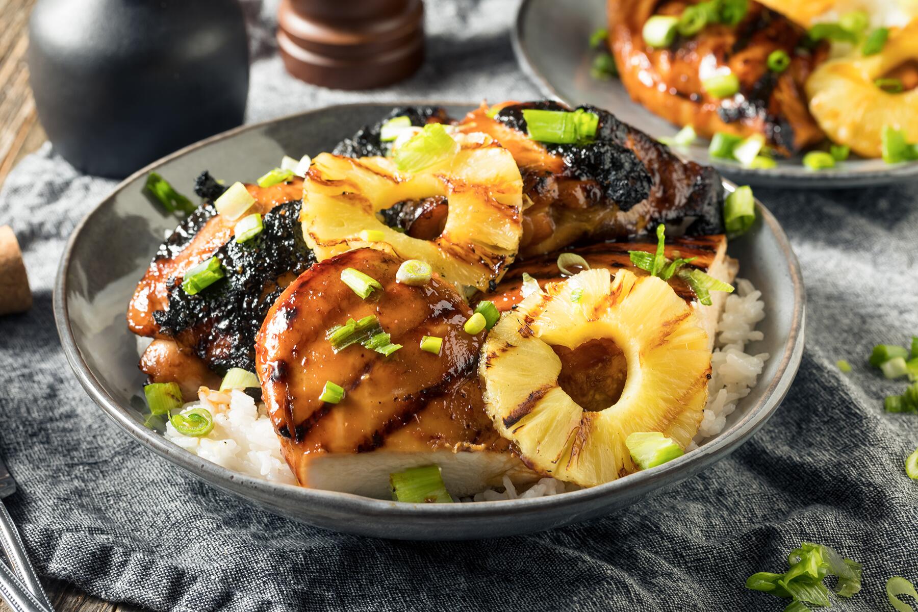 <a href='https://www.fodors.com/world/north-america/usa/hawaii/experiences/news/photos/important-things-to-know-before-traveling-to-hawaii#'>From "11 Things to Know Before Traveling to Hawaii: Hawaiian Cuisine and Eating Culture"</a>