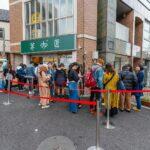 <a href='https://www.fodors.com/world/asia/japan/tokyo/experiences/news/photos/reasons-locals-in-tokyo-hate-tourists#'>From "10 Reasons Locals in Tokyo Hate Tourists: Boo to Cutting the Line"</a>