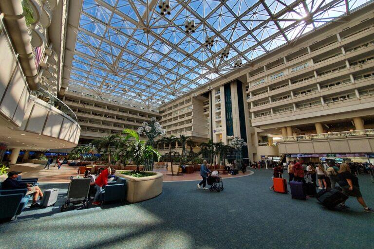 <a href='https://www.fodors.com/world/north-america/usa/florida/orlando/experiences/news/photos/things-tourists-should-never-do-in-orlando-florida#'>From "12 Reasons Locals in Orlando Hate Tourists: You Cause Chaos at the Airport"</a>