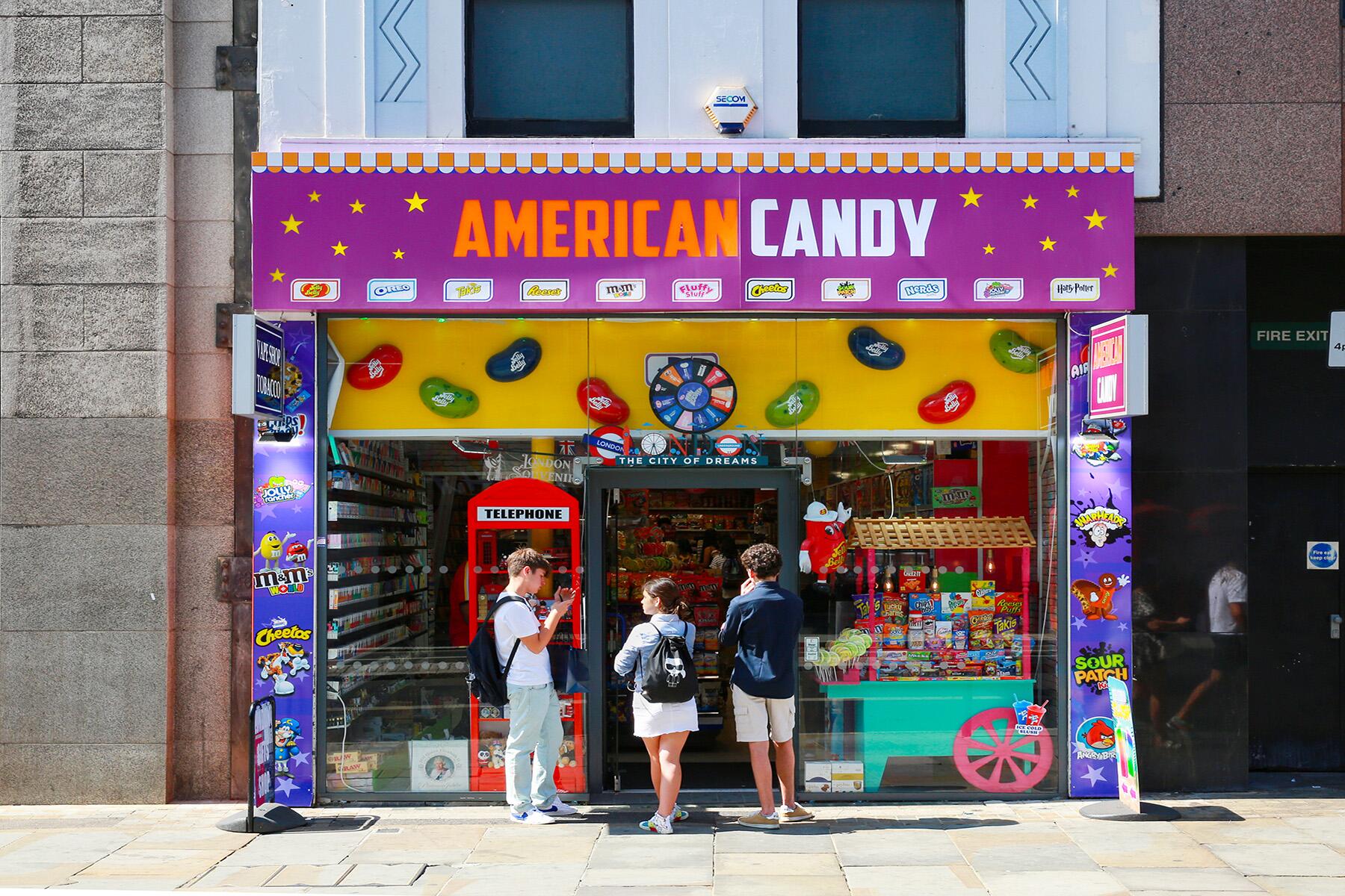 <a href='https://www.fodors.com/world/europe/england/london/experiences/news/photos/20-ultimate-things-to-do-in-london#'>From "The 15 Ultimate Things to Do in London in 2025 (And the Top Things to Avoid): Things to Avoid in London: Illegal Multi-Goods ‘Candy’ and ‘Wizard’ Stores at Tourist Hot Spots"</a>